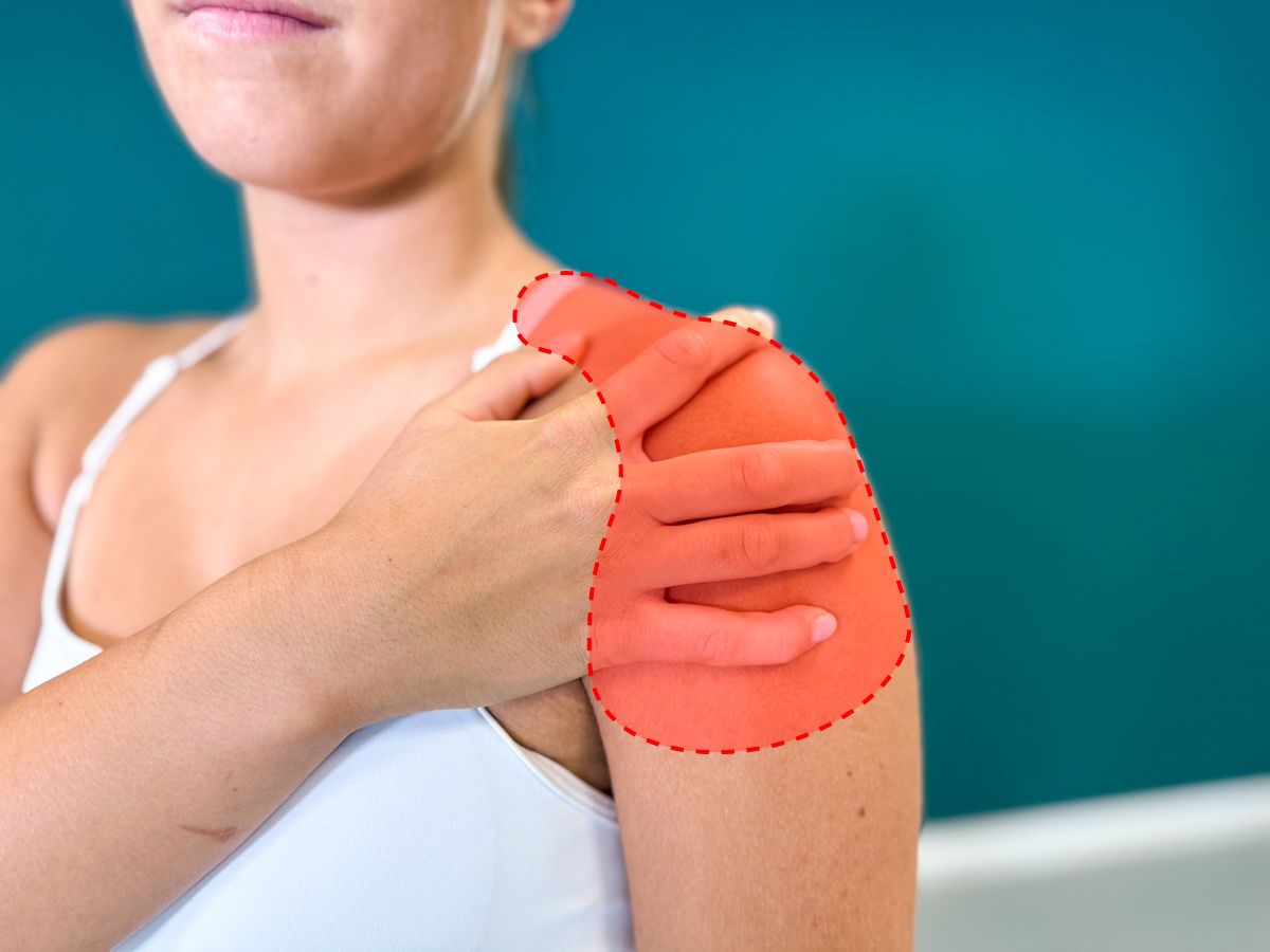 Bilddarstellung zum Thema Schulterschmerzen und wie man diese effektiv behandeln kann